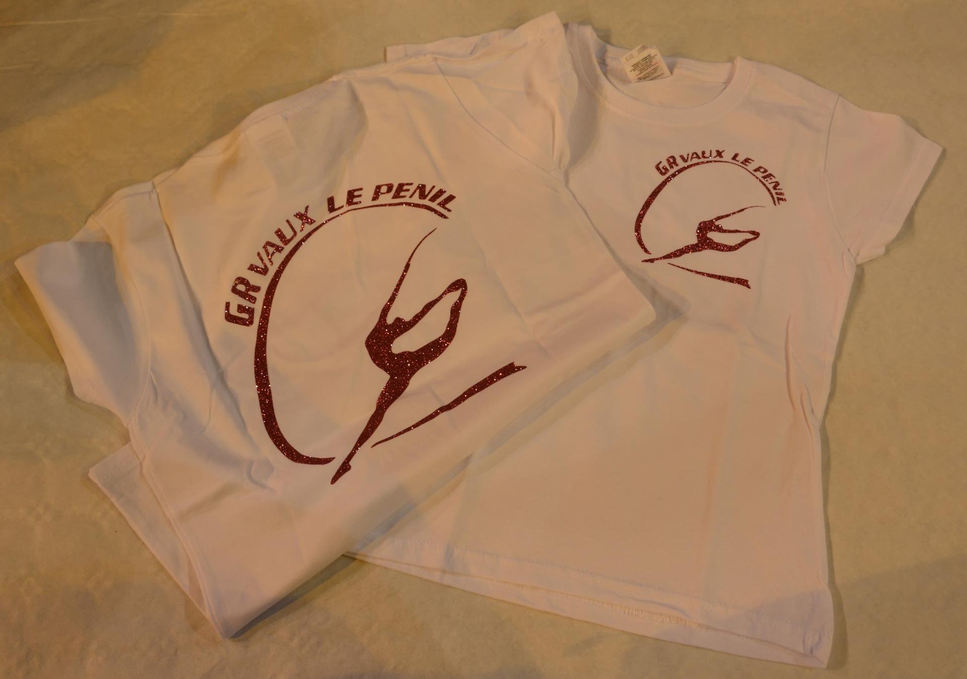 Tee Short      10 €